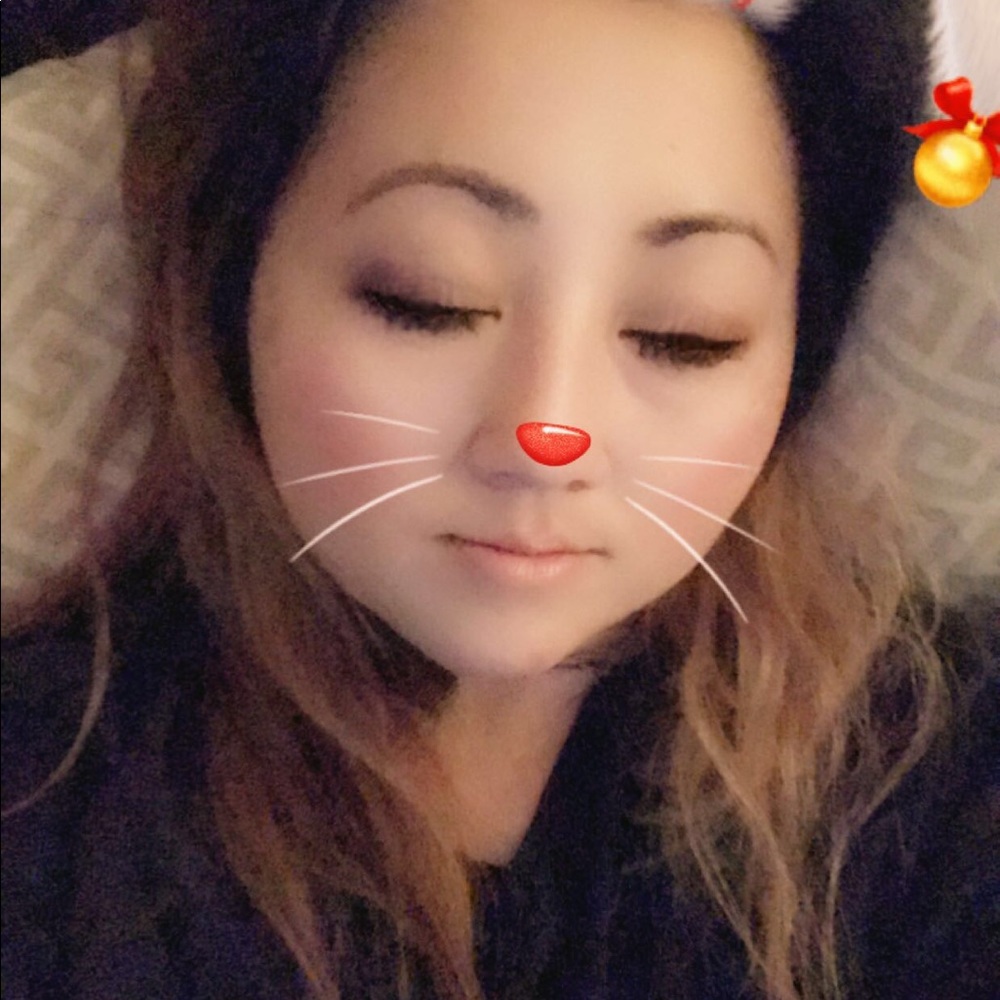 Meet your Posher, Lori